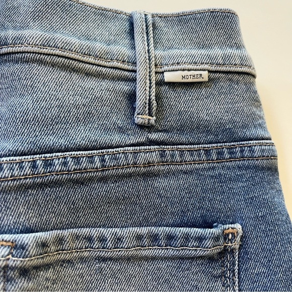 Mother Denim Hustler Ankle Fray in Smoke’ Em - Picture 5 of 13